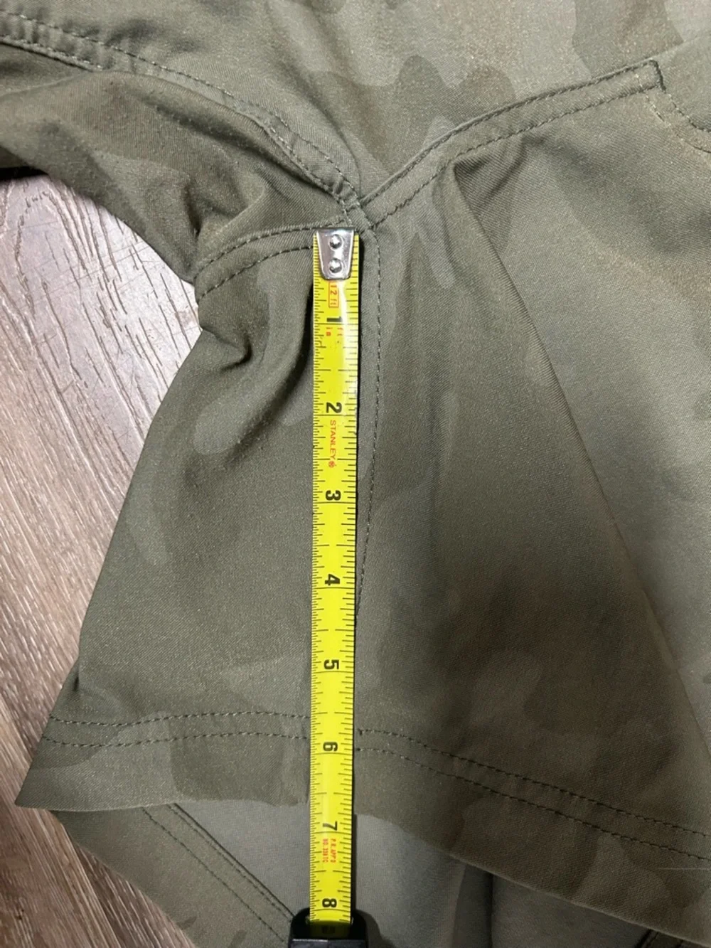 prAna Halle II 7-inch Cross-Functional Hiking Shorts Sage Camo, Size 14